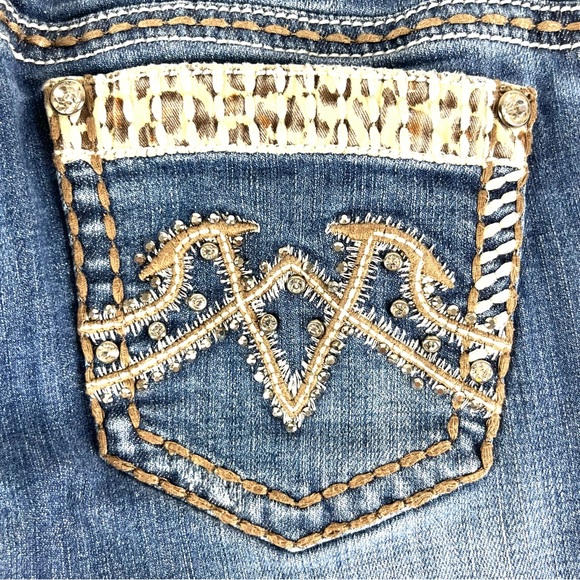 LA Idol USA Leopard Pocket Rhinestone Studded Medium Wash Skinny Jeans - Picture 9 of 9